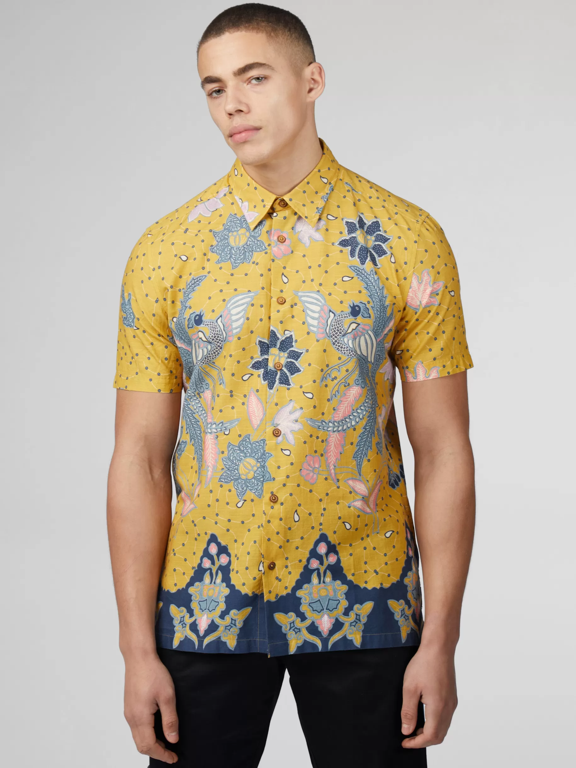 Signature Abstract Botanical Print - >Ben Sherman Shop