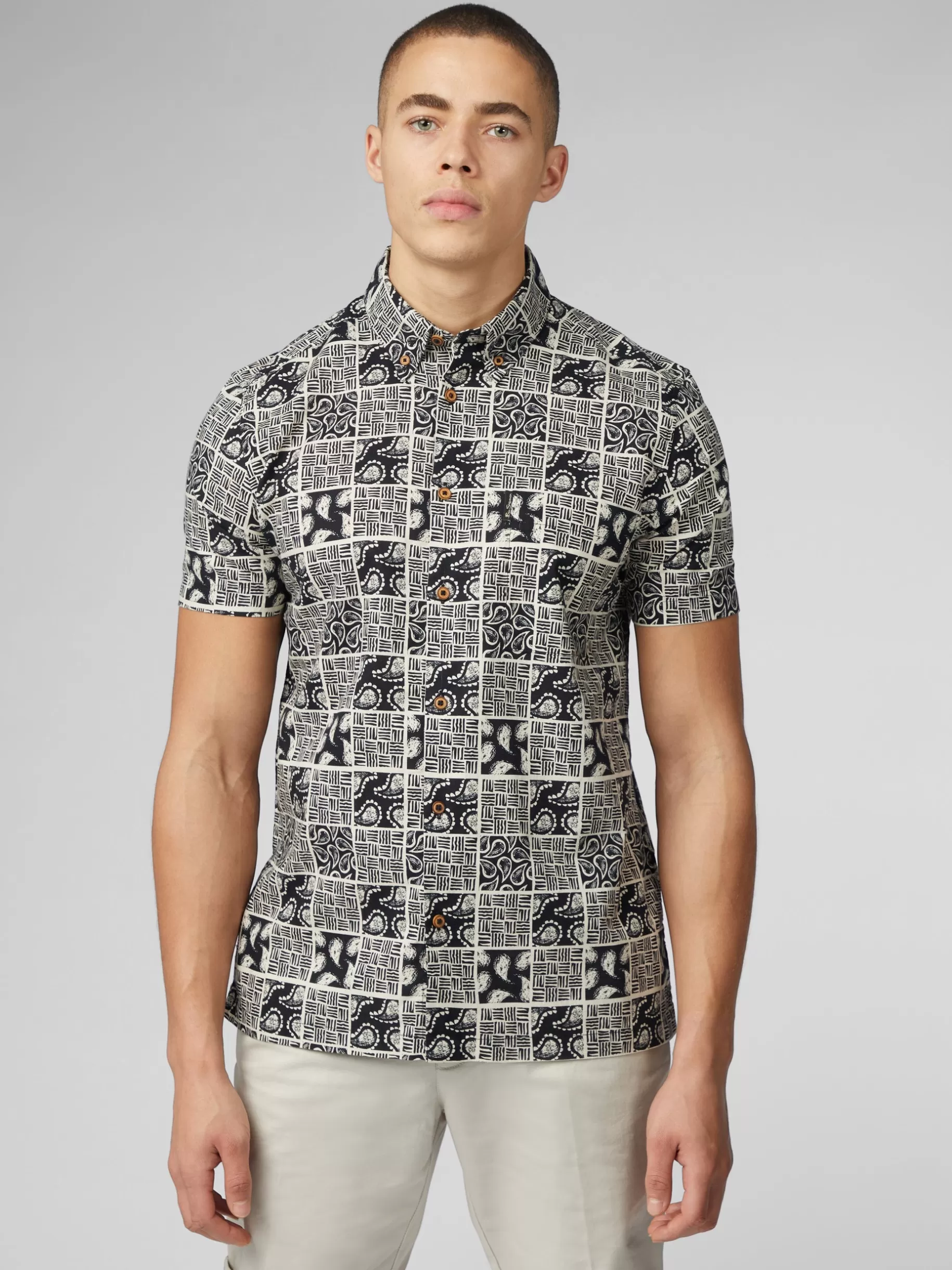 Signature Checkerboard Paisley Print - >Ben Sherman Best